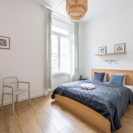 Central Grand Apartment With 5Bedrm 2Bathroom 布达佩斯 外观 照片