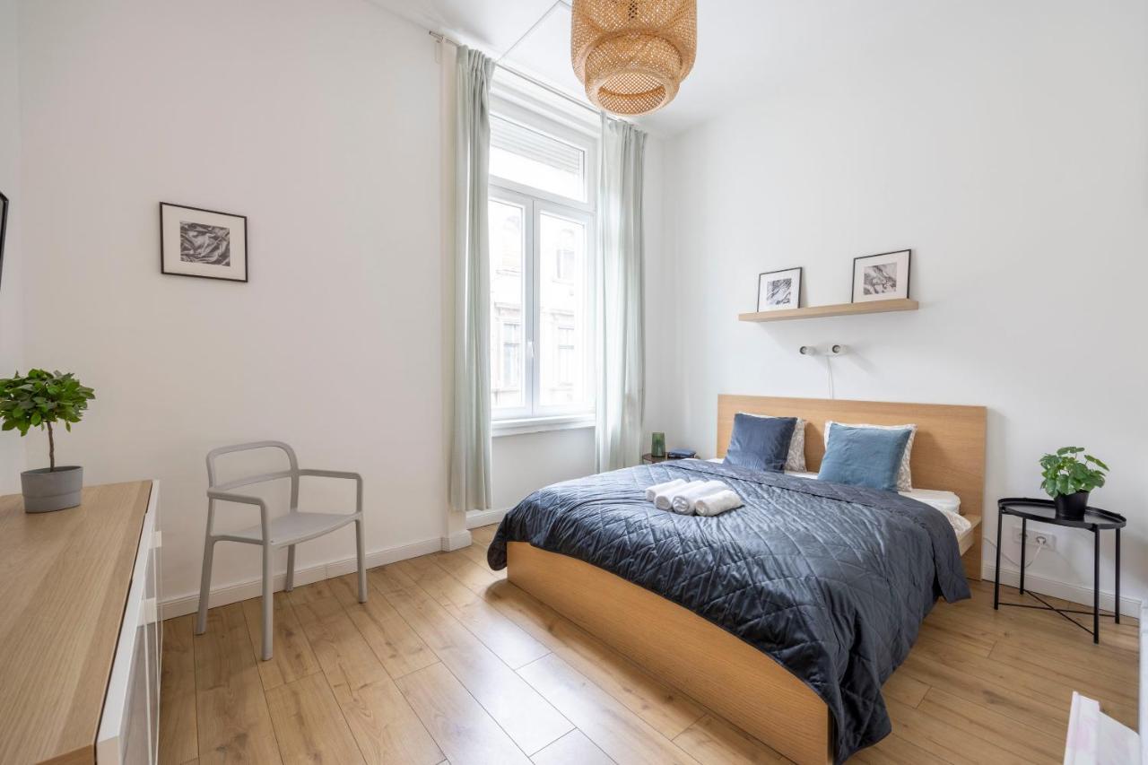 Central Grand Apartment With 5Bedrm 2Bathroom 布达佩斯 外观 照片