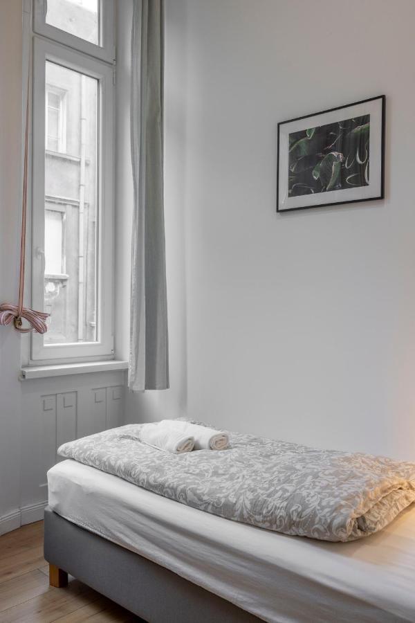 Central Grand Apartment With 5Bedrm 2Bathroom 布达佩斯 外观 照片