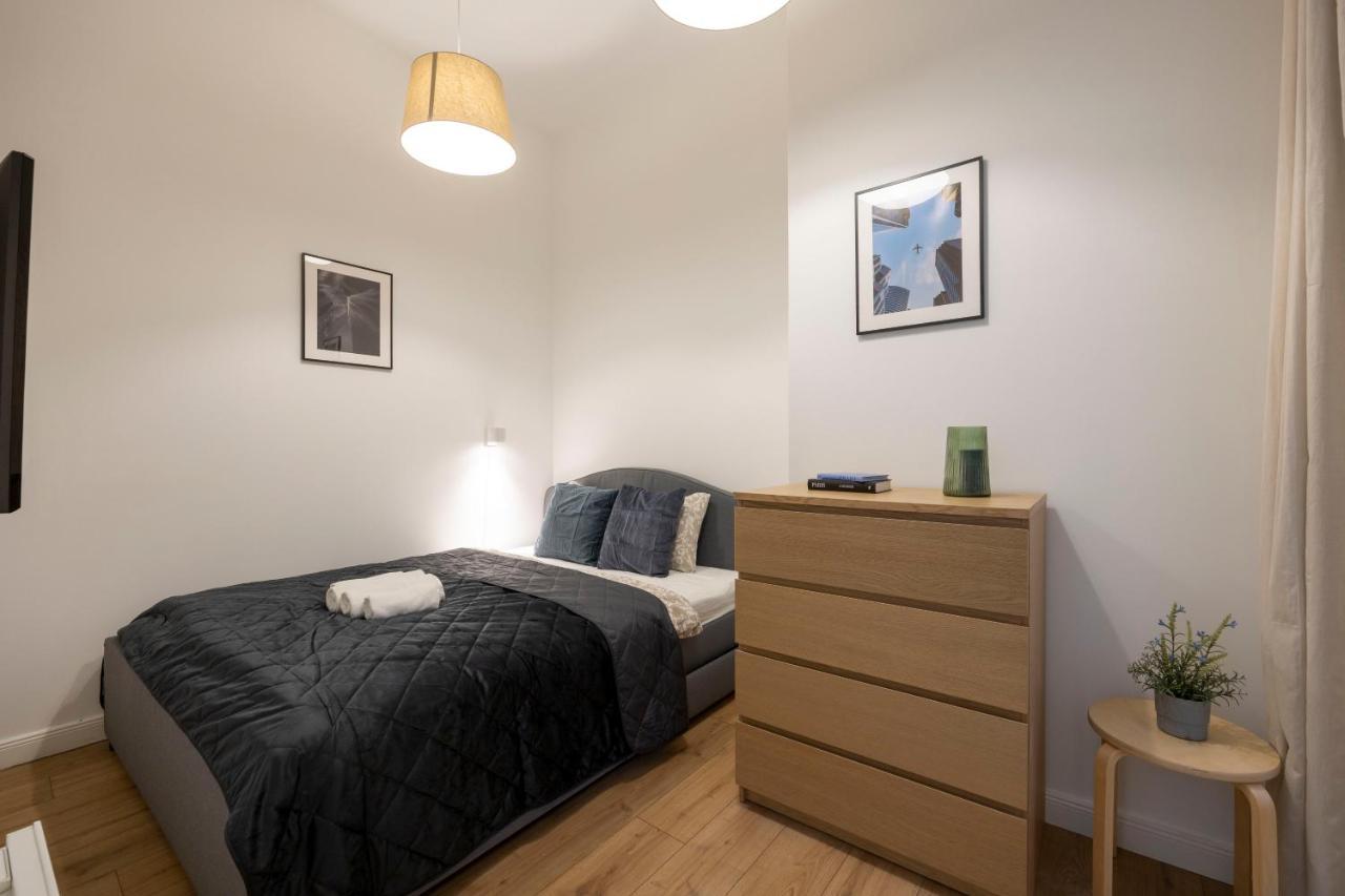 Central Grand Apartment With 5Bedrm 2Bathroom 布达佩斯 外观 照片
